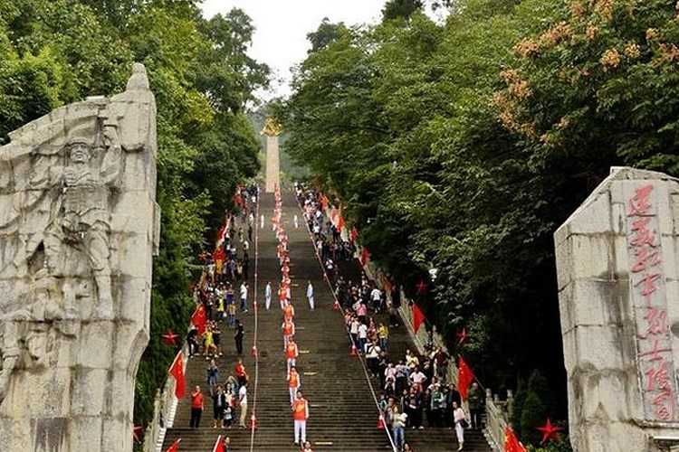 红军山烈士陵园3.jpg